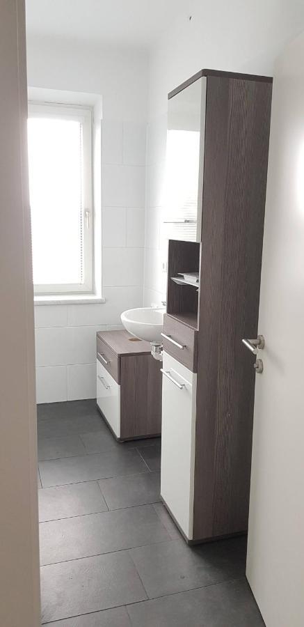 Top Appartement Fuer Business-Wohnen-Urlaub Wiener Neustadt Exteriör bild